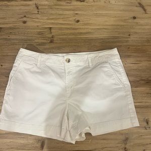 Ann Taylor loft 4” shorts - Size 10